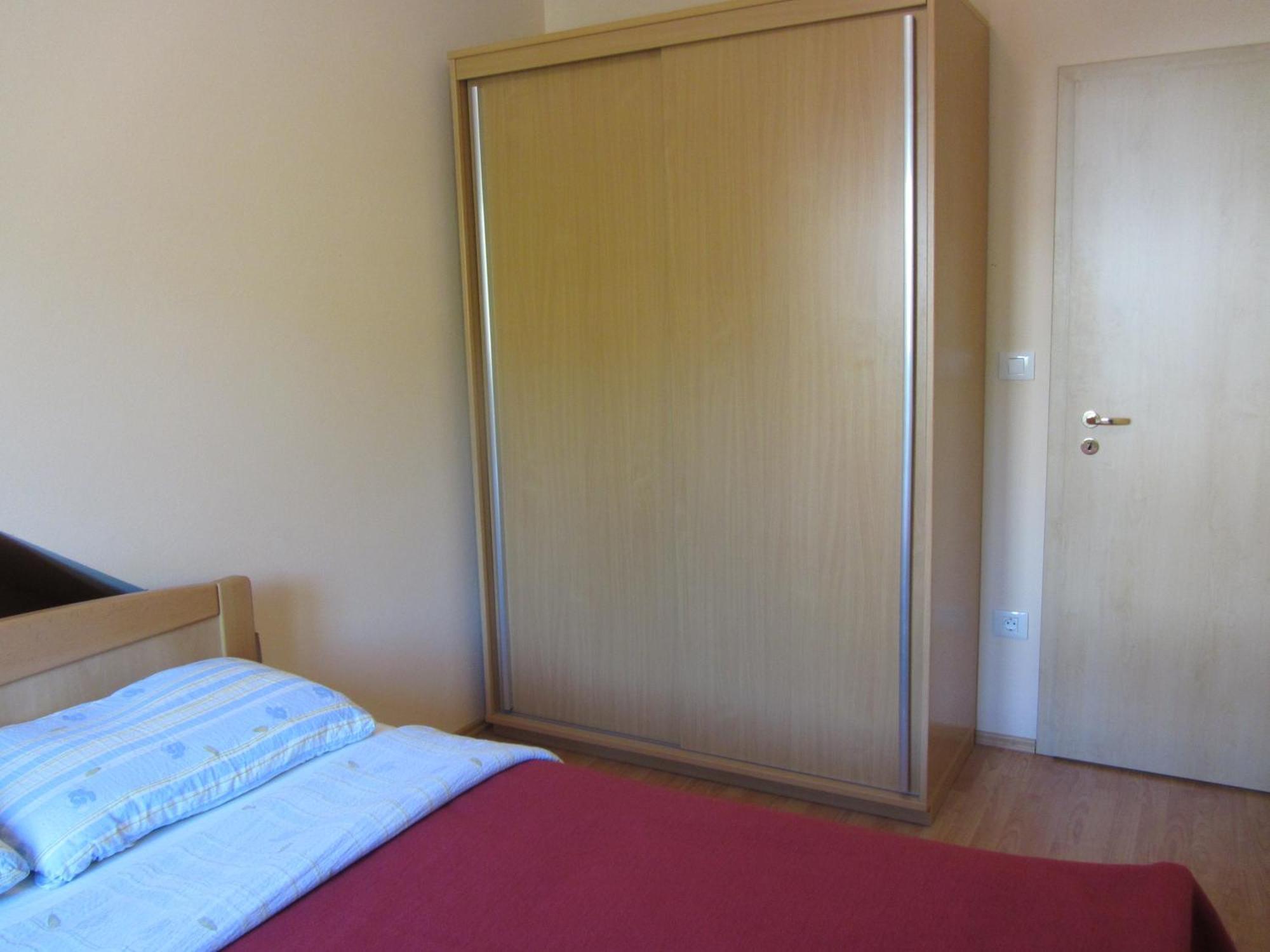 Apartments Dilja Malinska Cameră foto